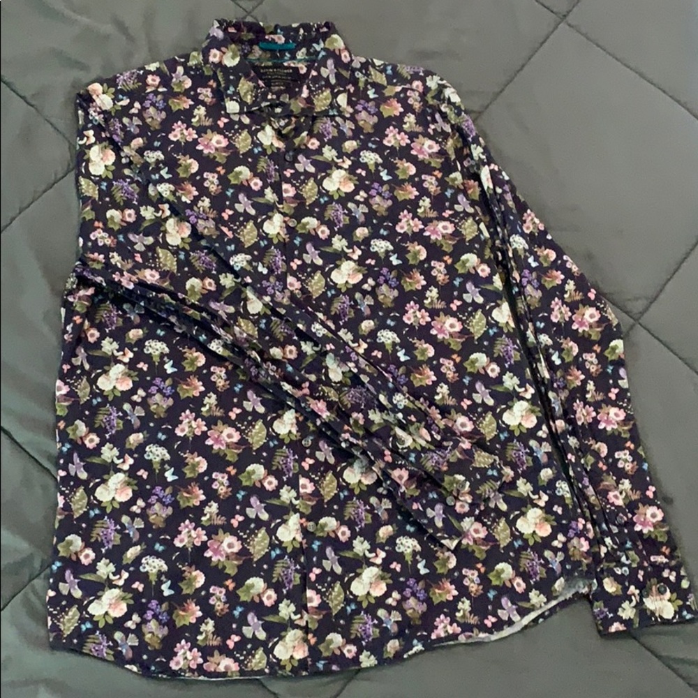 Men’s flower shirt